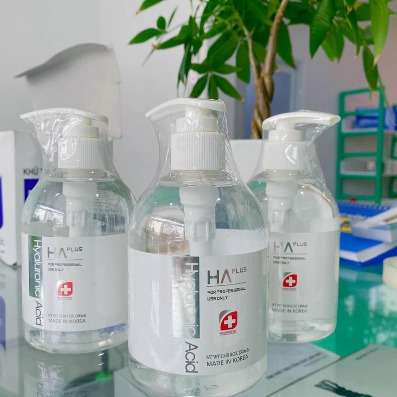 Tinh chất HA Plus cấp ẩm căng bóng da 300ml